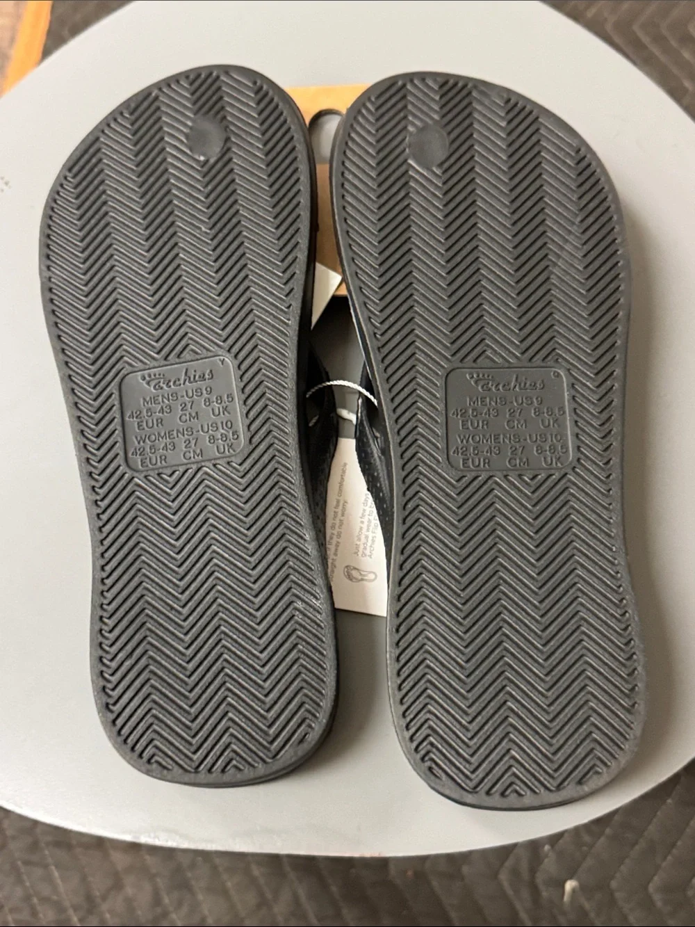 Women’s archie flip flops